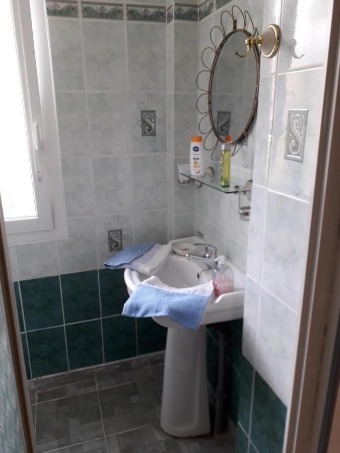 Le Jardin Fleuri Bed & Breakfast Saint-Nazaire  Dış mekan fotoğraf