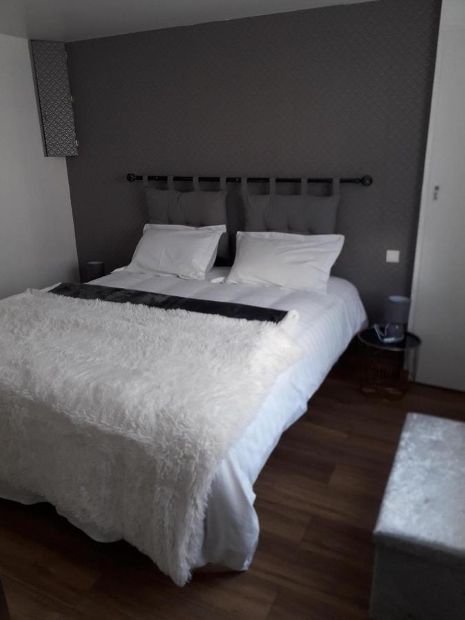 Le Jardin Fleuri Bed & Breakfast Saint-Nazaire  Dış mekan fotoğraf