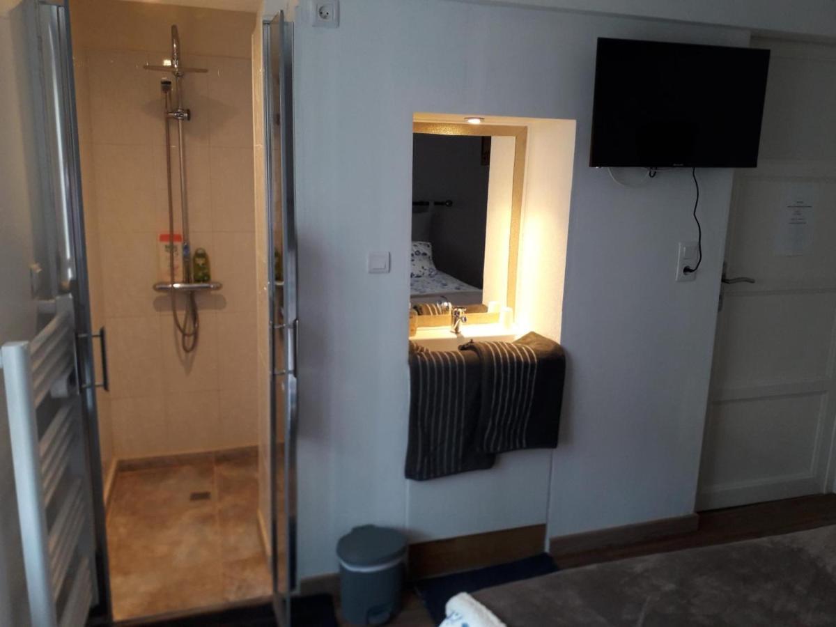 Le Jardin Fleuri Bed & Breakfast Saint-Nazaire  Dış mekan fotoğraf